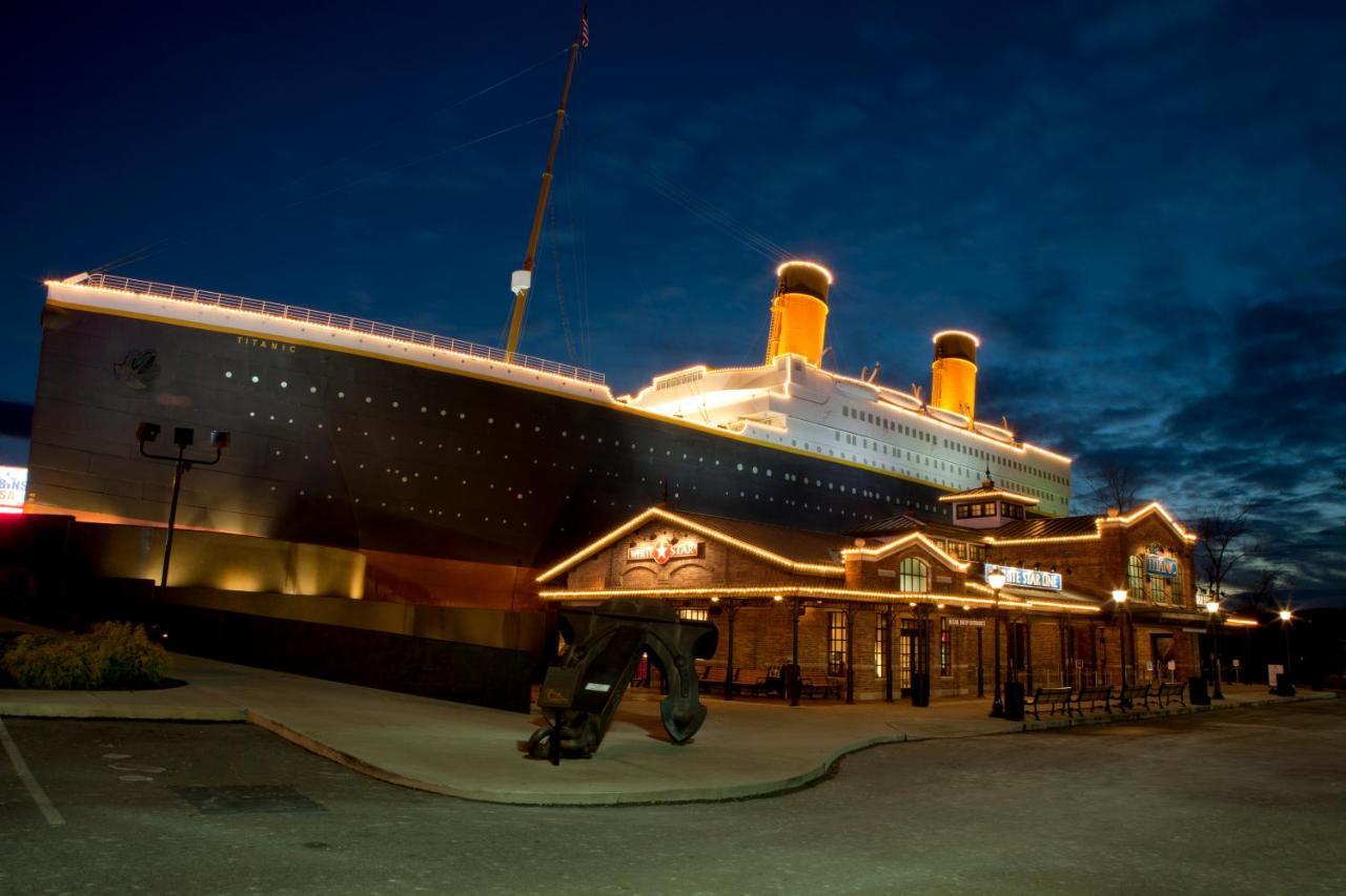Papa Bear, Hot Tub, Wifi, 1089 Free Tickets Each Paid Day, Dollywood And More 塞维尔维尔 外观 照片